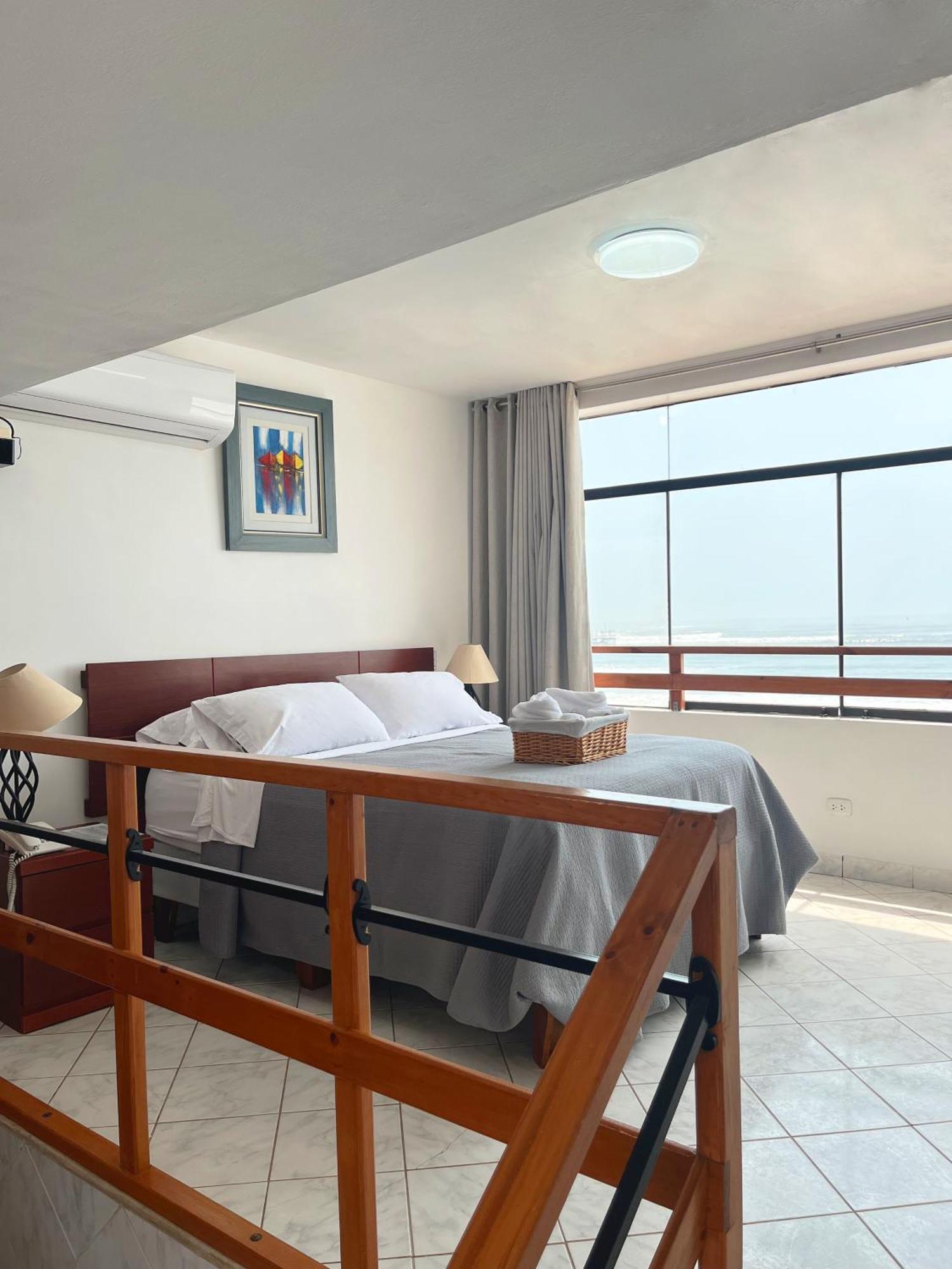 Los Esteros Hostal Huanchaco Exterior photo